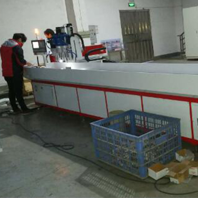 自動攻絲機的設計、運動方向及性能穩定判斷